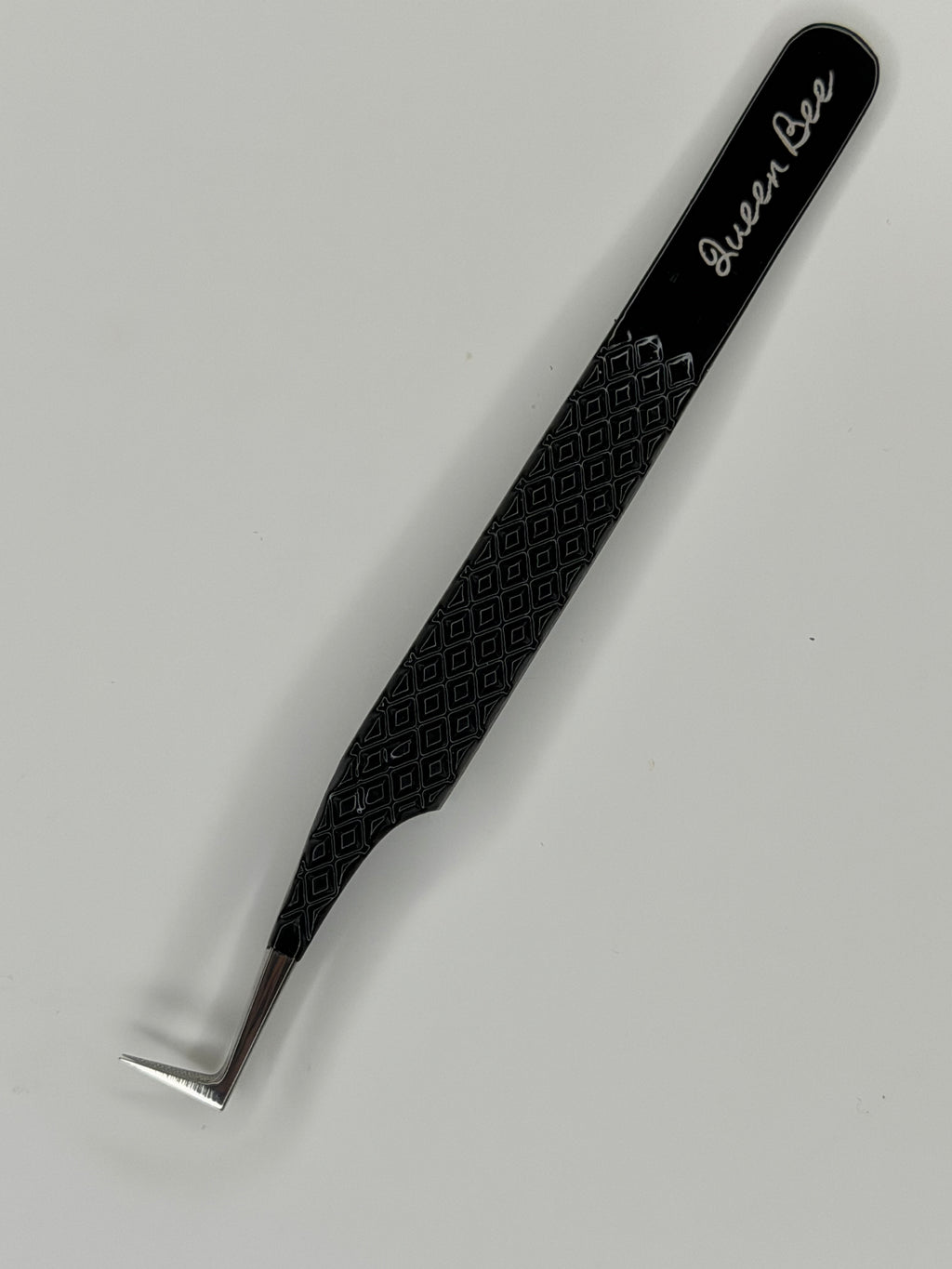 Queen B | Pick up Tweezer | Black
