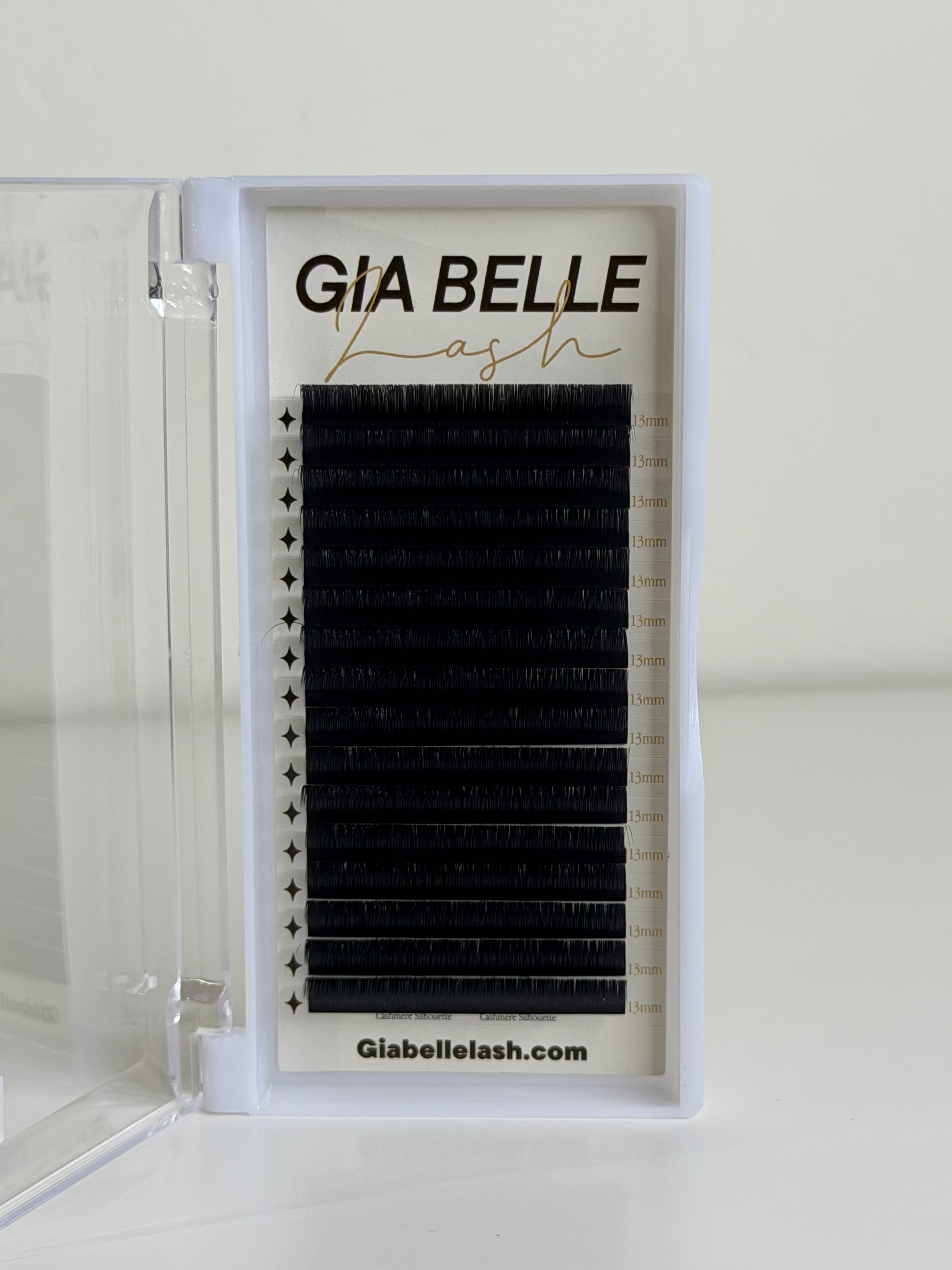 Cashmere Silhouette Volume Lash Extensions | Matte Black